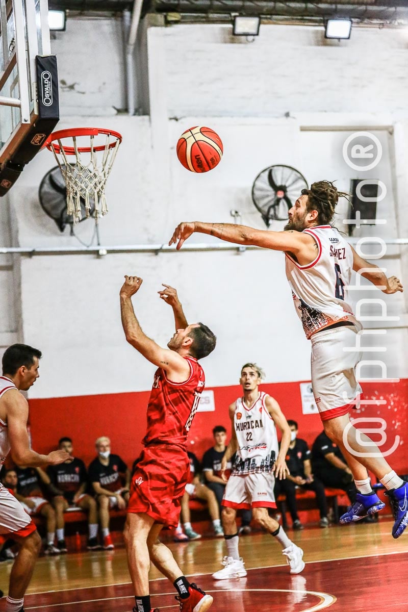 Ariel GARCÍA - Javier SÁNCHEZ -  Ramos Mejía Lawn Tennis Club - Centro Deportivo Huracán de San Justo - Basketball - Ramos Mejia Lawn Tenis Club (83) Vs (54) Huracan de San Justo - 2022 - Liga Federal (#RMLTCVSHSJ2022fed) Photo by: Alan Roy Bahamonde | Siuxy Sports 2022-04-12