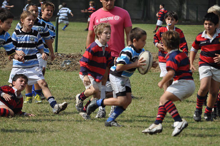 Gregorio SANCHEZ INDA -   -  - Rugby - Dejando a varios en el camino () Photo by:  | Siuxy Sports 2012-05-24