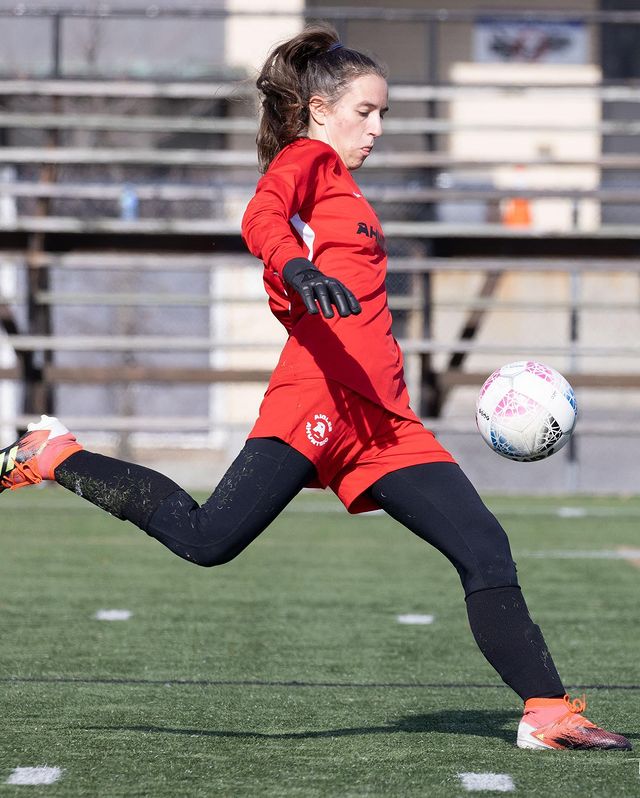  Collège de Valleyfield - College Ahuntsic - Soccer - RSEQ - Soccer Fém - Noir et Or vs Aigles (#RSEQsocNEOAIF2022) Photo by: Tarek Azizi | Siuxy Sports 2022-10-30