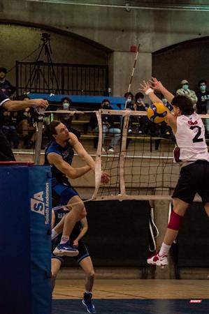 Université de Montréal (3) vs University of New Brunswick (0)