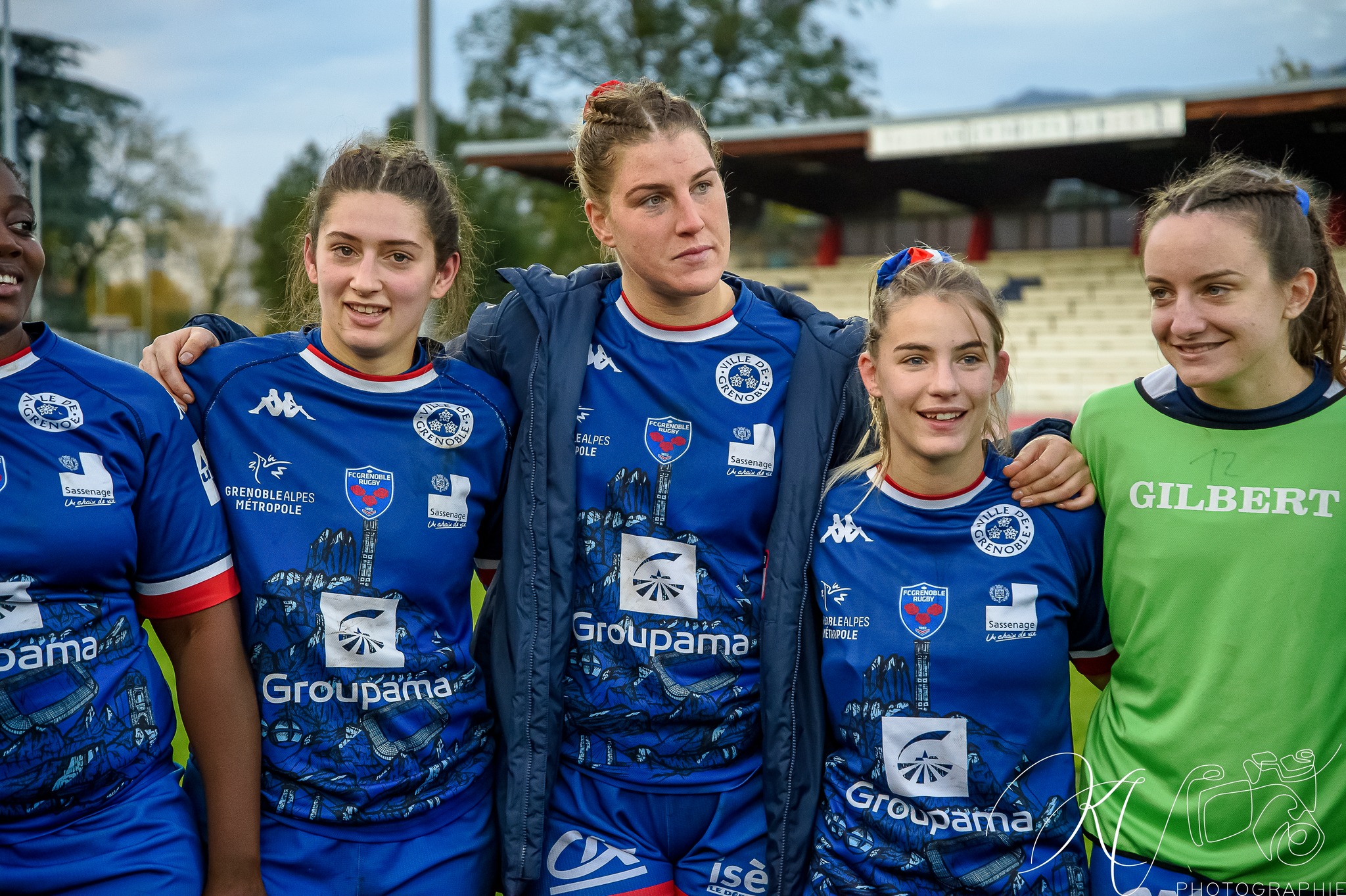 Estelle CARPENTIER - Coraline DURET - Dorine PERRIN -  FC Grenoble Rugby - Montpellier Hérault Rugby - Rugby - Amazones (17) vs (10) MHR (#AmazonesVsMHR2022) Photo by: Karine Valentin | Siuxy Sports 2022-11-20