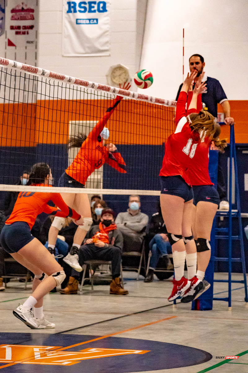  Cégep André Laurendeau - Cégep Trois-Rivières - Volleyball - André Laurendeau vs Trois Rivières - Volley (#BoomerangVsDiablos2022) Photo by:  | Siuxy Sports 2022-02-20