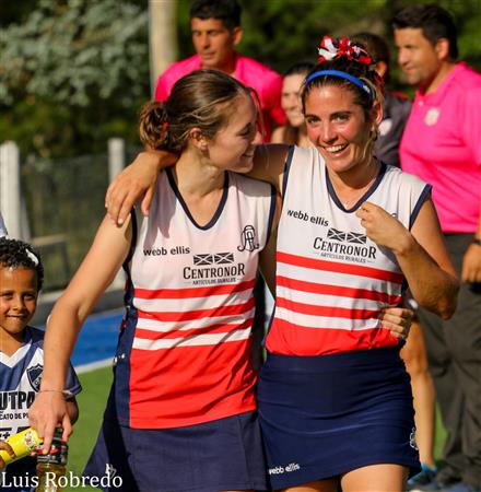 Festejos campeonato 2021 de Hockey - Asociación de Hockey del Oeste