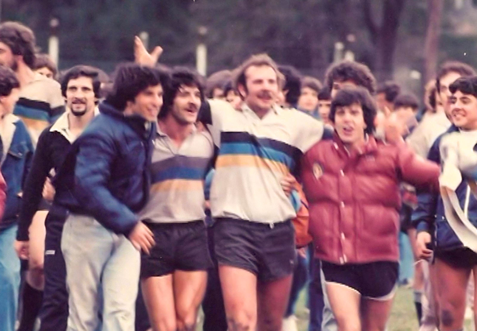 Javier CHAIN - Eduardo WILKINSON - Gabriel WILKINSON - Juan Pablo WILLMOTT -  Los Cedros -  - Rugby - Merecido festejo luego de ganar el ascenso (#AscensoCedros1983) Photo by:  | Siuxy Sports 1983-10-01