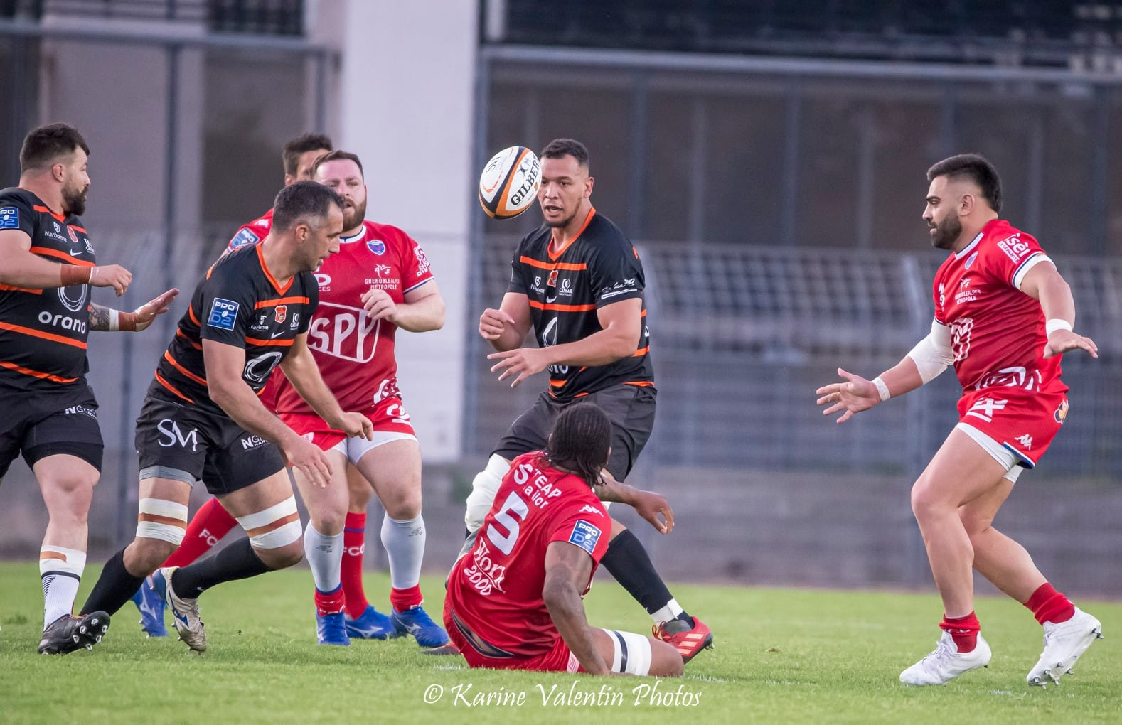  Racing Club Narbonnais - FC Grenoble Rugby - Rugby - Narbonne (32) vs (32) Grenoble - 2022 (#NarbonneVsGrenoble2022) Photo by: Karine Valentin | Siuxy Sports 2022-04-15