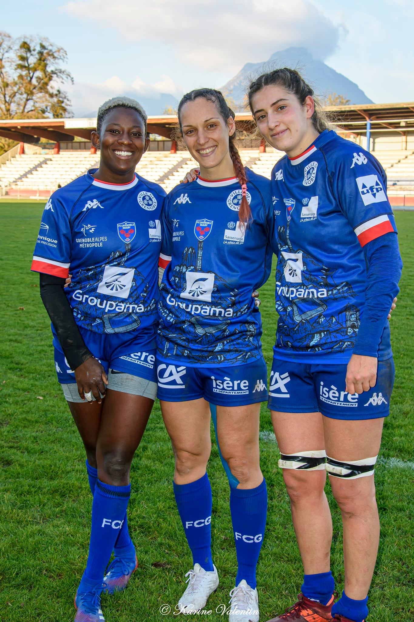 Estelle CARPENTIER - Tatiana JOSEPH - Rebecca PANTALEONI -  FC Grenoble Rugby -  - Rugby -  (#GrenobleVsBlagnac2021) Photo by: Karine Valentin | Siuxy Sports 2021-11-21