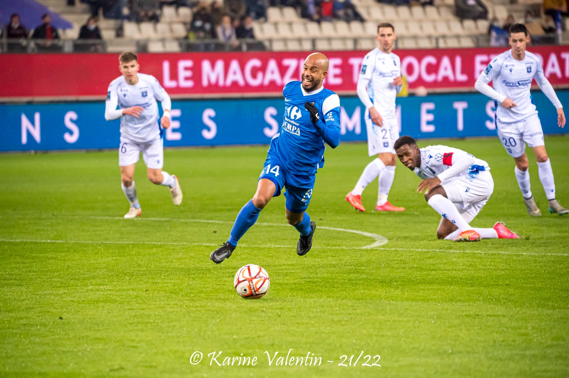 Alexandre COEFF - Rémy DUGIMONT - Paul JOLY - Loic NESTOR - Birama TOURE -  Grenoble Foot 38 - AJ Auxerre - Soccer - GF38 vs AJ Auxerre  (#GF38vsAJAuxerre2022jan) Photo by: Karine Valentin | Siuxy Sports 2022-01-08