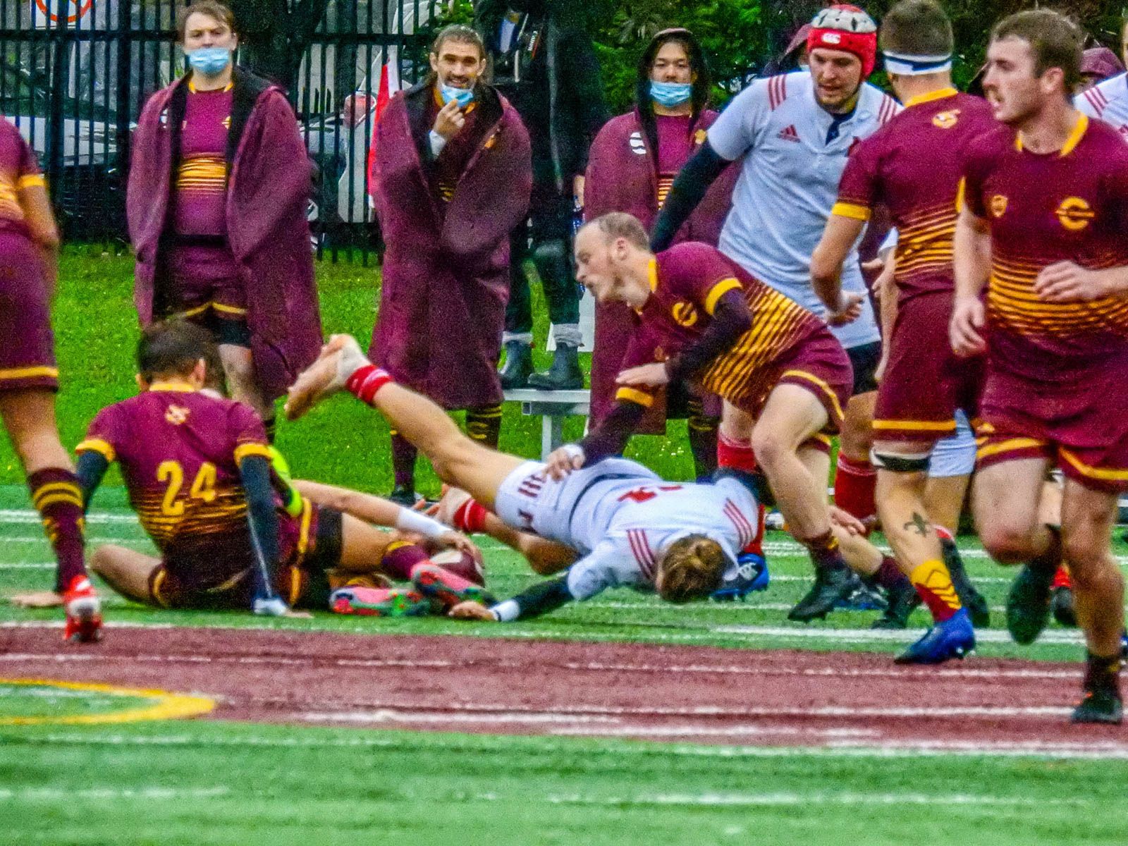 Karl HUNGER - Andrew KNOPP - Justin SAVOIE-DAVIES -  Université Concordia - Université McGill - Rugby -  (#ConcordiaVsMcGill2021) Photo by:  | Siuxy Sports 2021-10-02