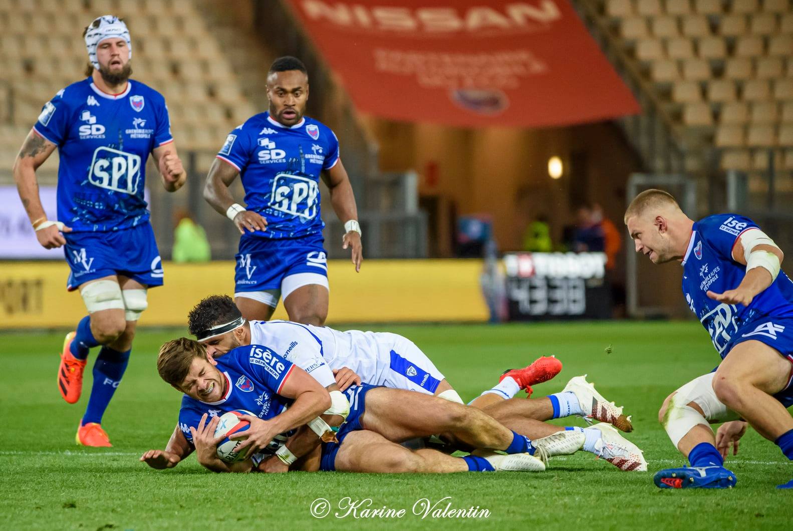 Corentin GLENAT - Thomas LAINAULT - Benito MASILEVU -  FC Grenoble Rugby - US Colomiers - Rugby - Grenoble Vs Colomiers (#FCGvsUSCRoct2021) Photo by: Karine Valentin | Siuxy Sports 2021-10-29