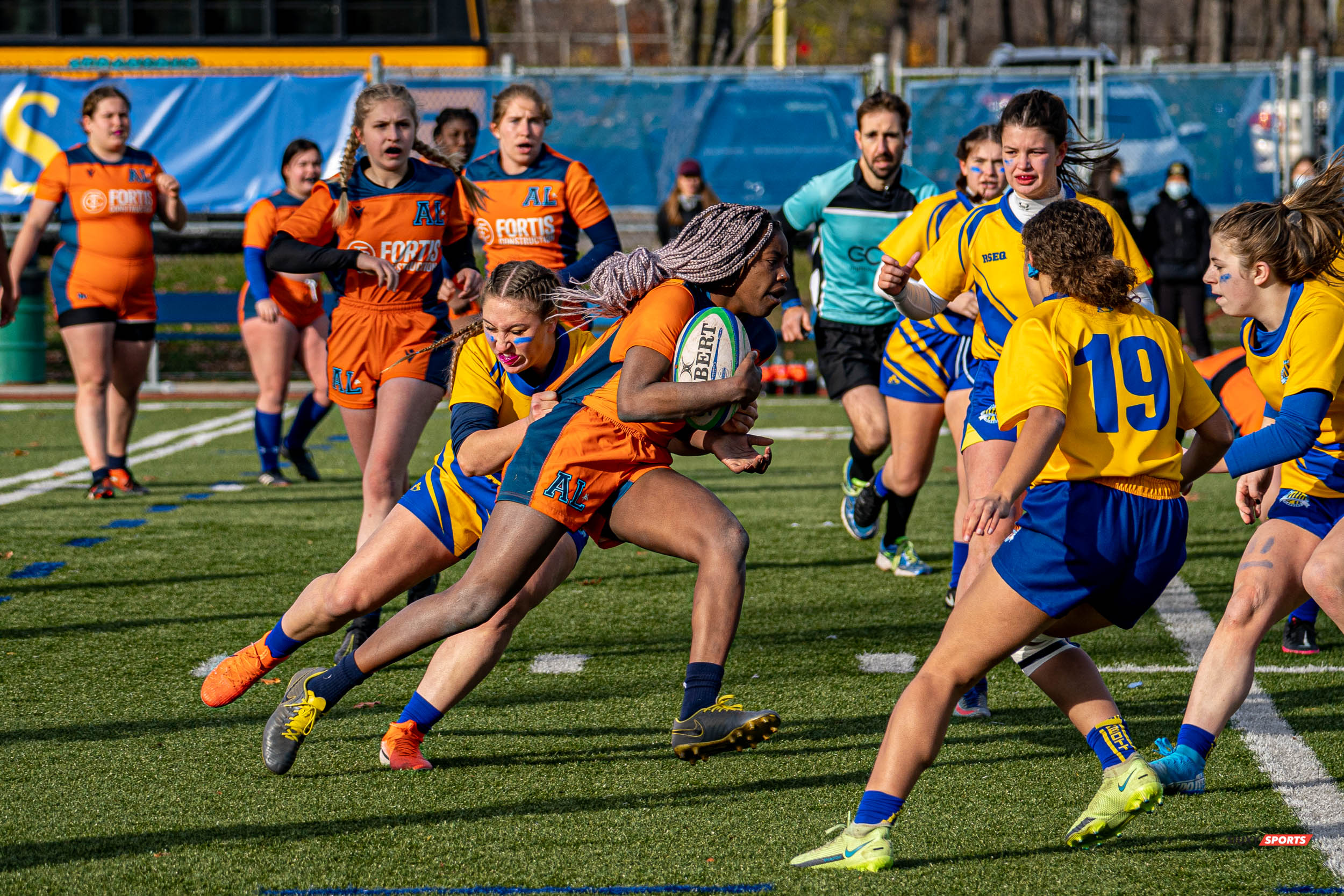 Gaétan CARRIE - Gobou Yolande DRAMOU -  College John Abbott - Cégep André Laurendeau - Rugby -  (#JACvsALfinalsRugbyW) Photo by:  | Siuxy Sports 2021-11-14