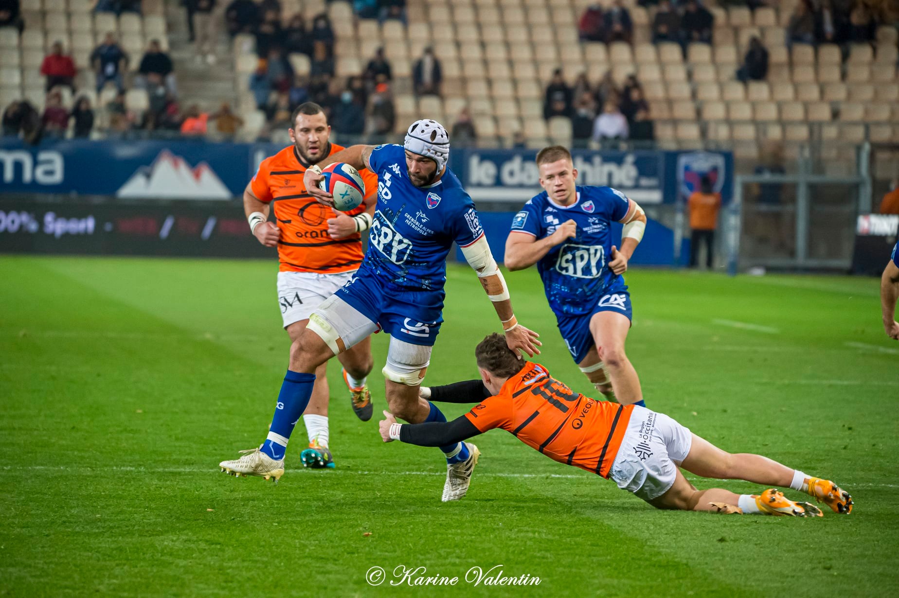 Steeve BLANC-MAPPAZ - Mathis SARRAGALLET -  FC Grenoble Rugby - Racing Club Narbonnais - Rugby -  (#GrenobleVsNarbonne2021Nov) Photo by: Karine Valentin | Siuxy Sports 2021-11-26