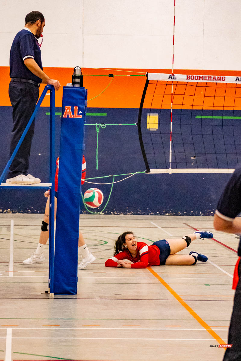 Maude GAUTHIER -  Cégep André Laurendeau - Cégep Trois-Rivières - Volleyball - André Laurendeau vs Trois Rivières - Volley (#BoomerangVsDiablos2022) Photo by:  | Siuxy Sports 2022-02-20