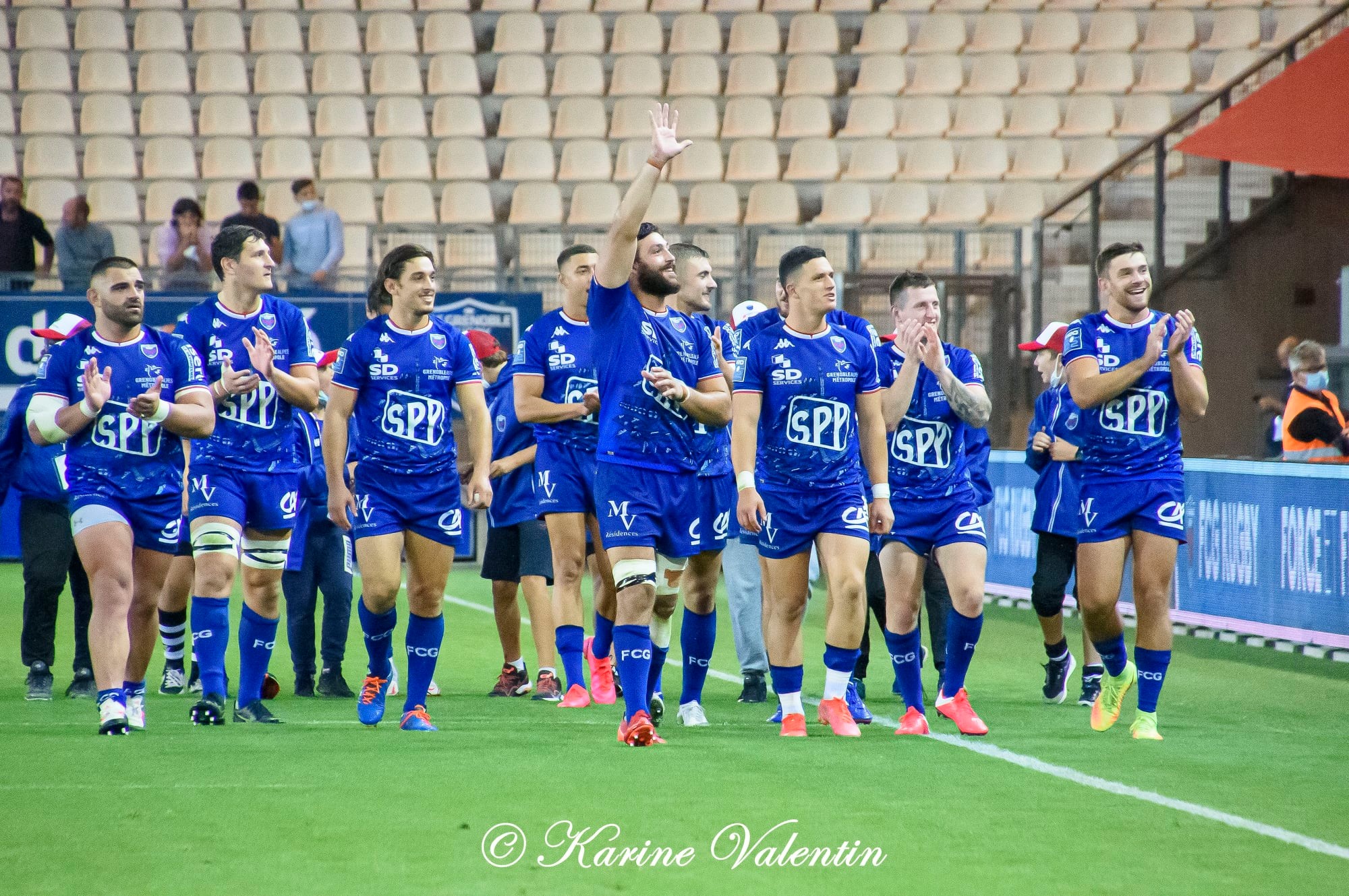 Bautista EZCURRA - Romain FUSIER - Corentin GLENAT - José MADEIRA - Thibaut MARTEL - Karim QADIRI - Adrien SEGURET - Jérémy VALENÇOT - Zurab ZHVANIA -  FC Grenoble Rugby -  - Rugby - FC Grenoble Rugby vs. SU Agen (#FCGvsSUAsep2021) Photo by: Karine Valentin | Siuxy Sports 2021-09-09