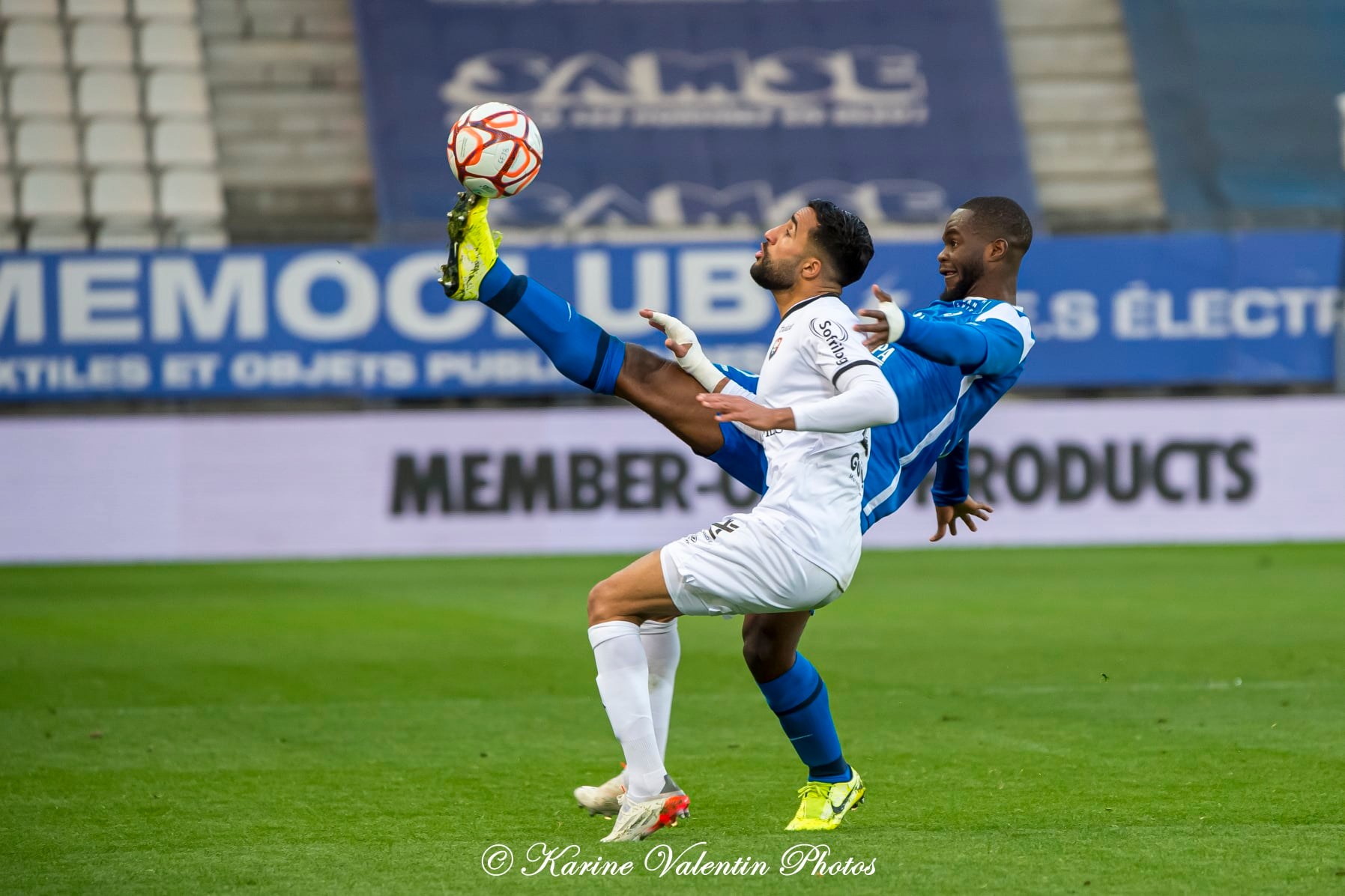  Grenoble Foot 38 - SM Caen - Soccer - Grenoble (0) vs (2) Caen (#GF38vsSMC2022) Photo by: Karine Valentin | Siuxy Sports 2022-04-09