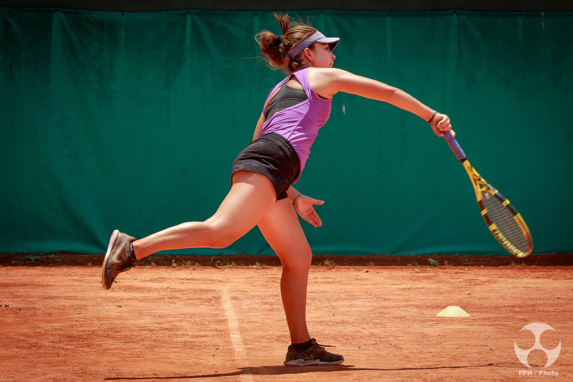 Lucía BAHAMONDE -  Club de Deportes Discobolo -  - Tennis - Tennis en Discobolo - Haedo (#DiscoboloTennis2021) Photo by: Alan Roy Bahamonde | Siuxy Sports 2021-11-01