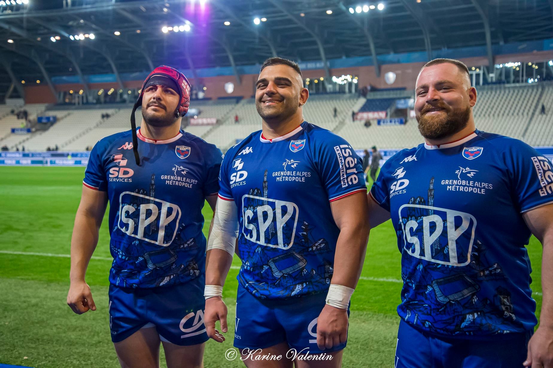 Luka GOGINAVA - Ilia KAIKATSISHVILI - Zurab ZHVANIA -  FC Grenoble Rugby -  - Rugby - FC Grenoble Rugby vs. AS Béziers Hérault (#FCGvsASBHoct2021) Photo by: Karine Valentin | Siuxy Sports 2021-10-15