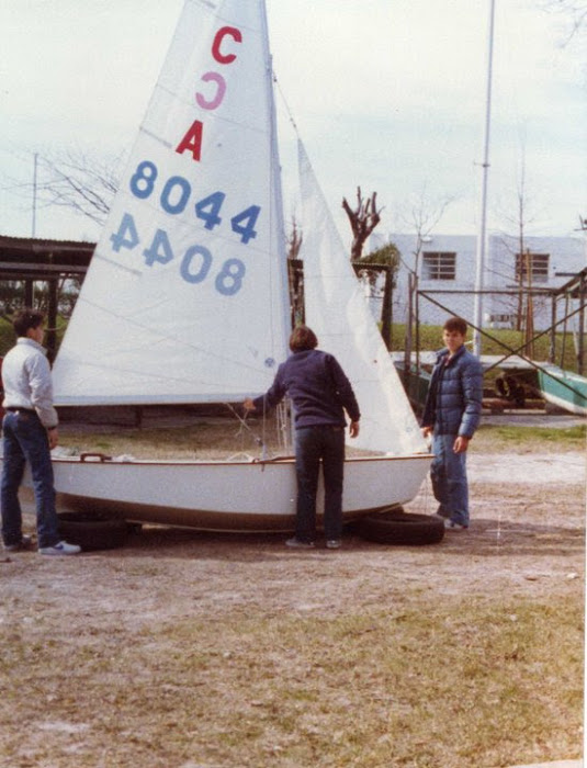Juan ALCHOURRON - Matias ZARATTINI -  Yacht Club Argentino -  - Sailing - Preparando el C8044 para zarpar desde Cuba Embarcadero (Matias Zarattini y Juan Alchourron) Photo by:  | Siuxy Sports 1984-08-19