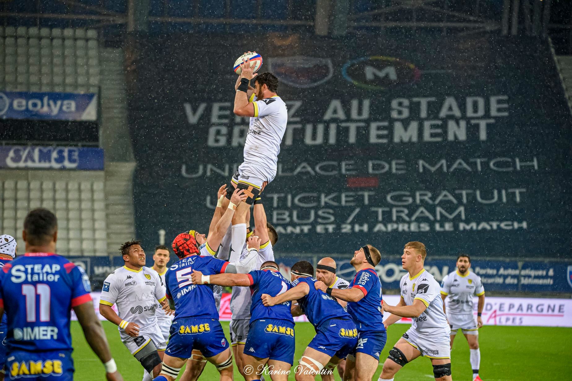 Thierry FUTEU - Pierre HUGUET - Rynard LANDMAN - Félix LE BOURHIS - Gaetan PICHON -  FC Grenoble Rugby - US Carcassonne - Rugby - FC Grenoble Rugby VS US Carcassonne (#GrenobleCarcassonne2021Mai) Photo by: Karine Valentin | Siuxy Sports 2021-05-06