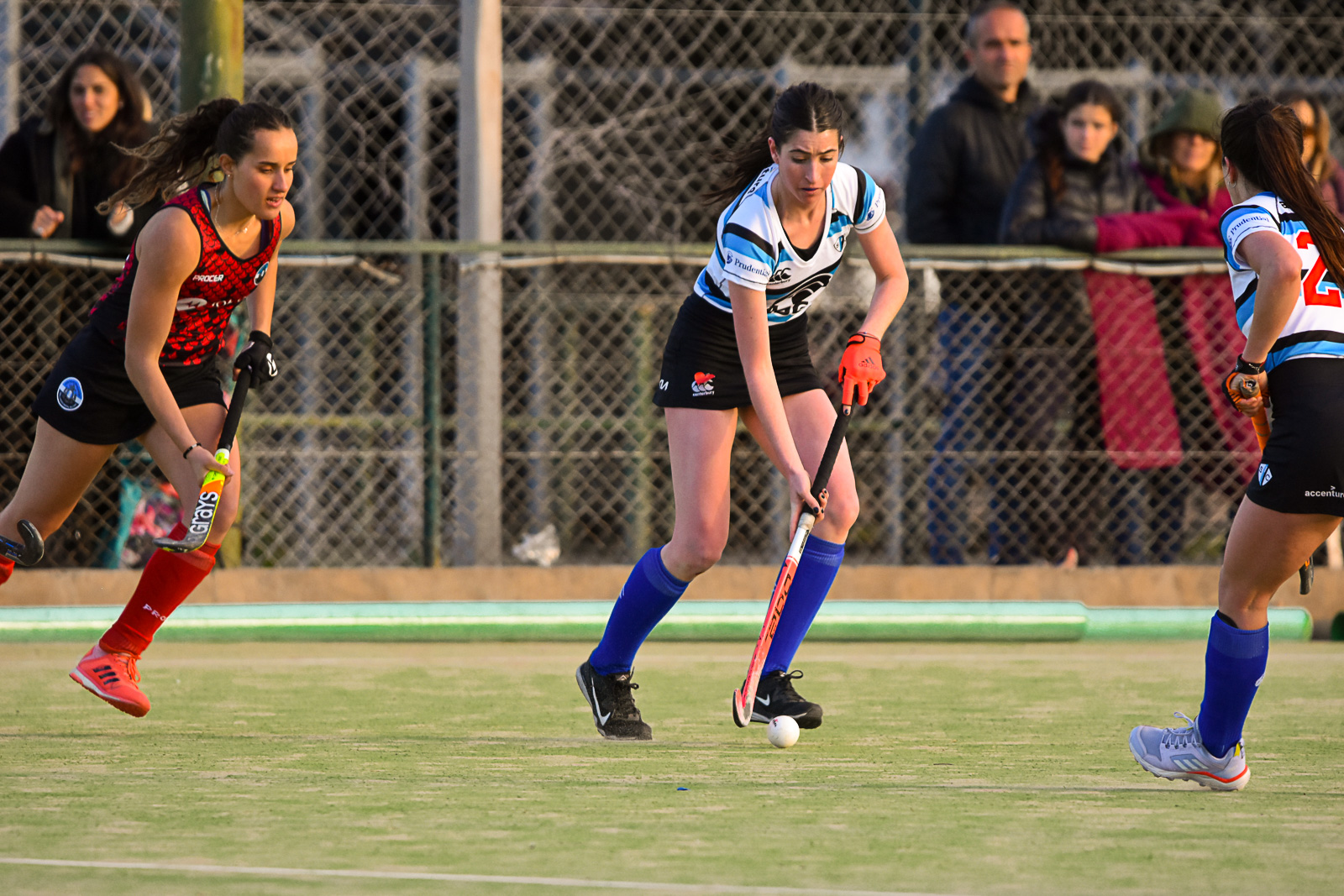  San Isidro Club - Liceo Naval - Field hockey - Sic A Liceo Naval A 2022 5ta Inter y 1ra (#SICLiceo2022Hockey) Photo by: Edgardo Kleiman | Siuxy Sports 2022-08-06
