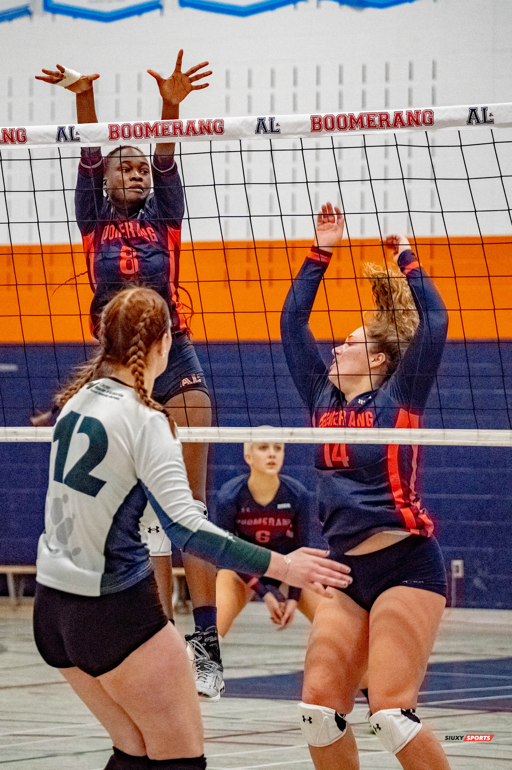 Maryam FATI - Clara GOYETTE -  Cégep André Laurendeau - Cégep Marie-Victorin - Volleyball -  (#VolleyFemCALvsCMV) Photo by:  | Siuxy Sports 2021-11-22