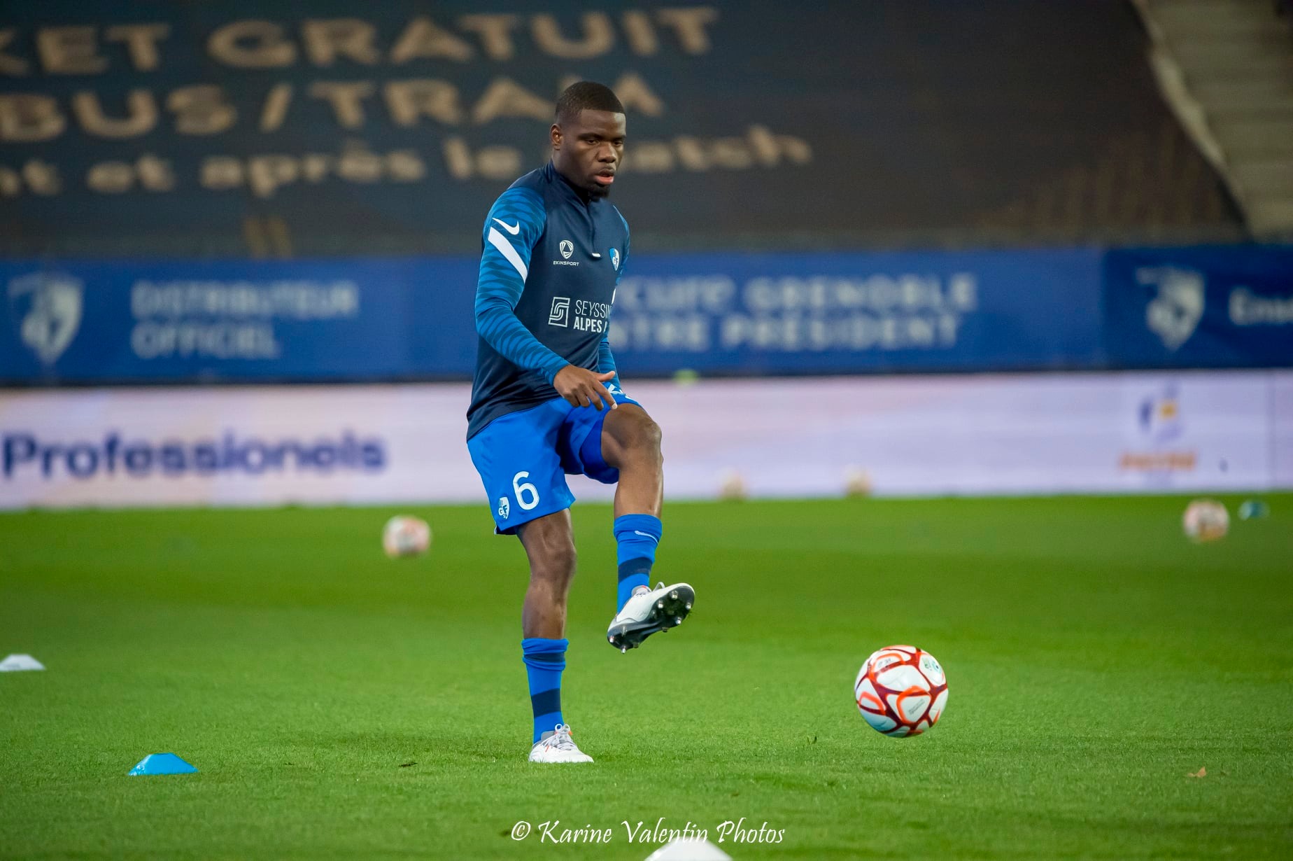 Franck BAMBOCK -  Grenoble Foot 38 - FC Sochaux-Montbéliard - Soccer - Grenoble Vs Sochaux (#GF38vsFCSM2022) Photo by: Karine Valentin | Siuxy Sports 2022-02-12