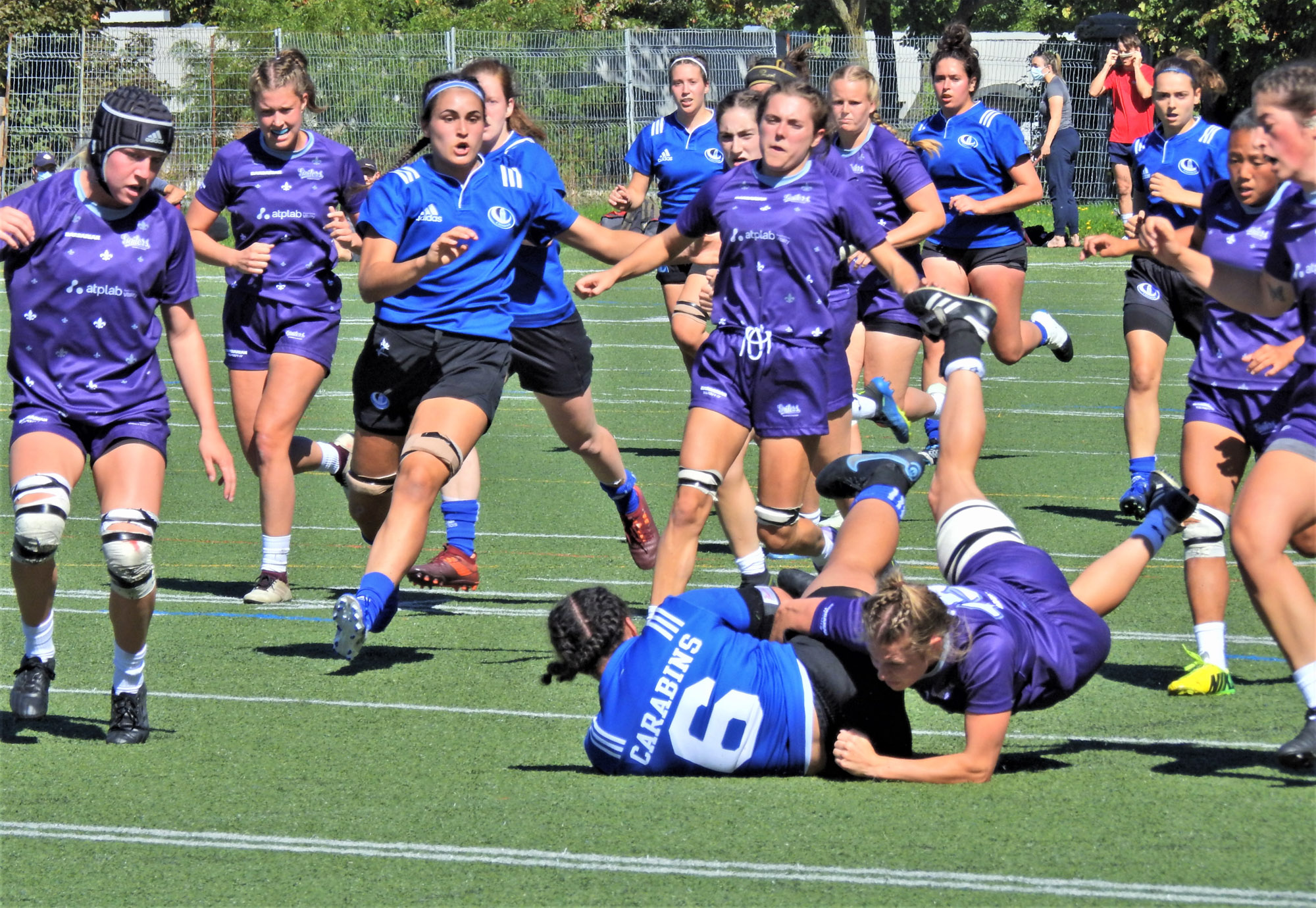 Camille BANNAY - Pénélope DESJARDINS - Mikyla KOLA - Irène KOUAM - Leah LAVOIE - Katie LOCKE - Kayla OUELLET - Ophélia POISSON-VECCHIO - Michelle ST LAURENT - Mia VENEZIANO -  Université de Montréal - Bishop's University - Rugby -  (#UdeMvsBishopW2021) Photo by:  | Siuxy Sports 2021-09-19