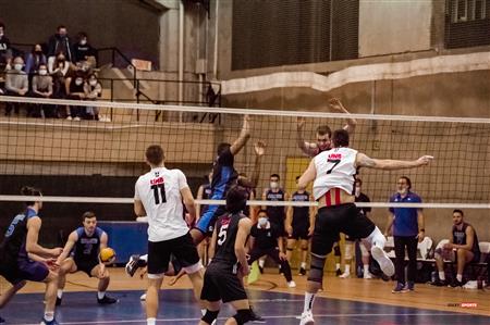 Université de Montréal (3) vs University of New Brunswick (0)