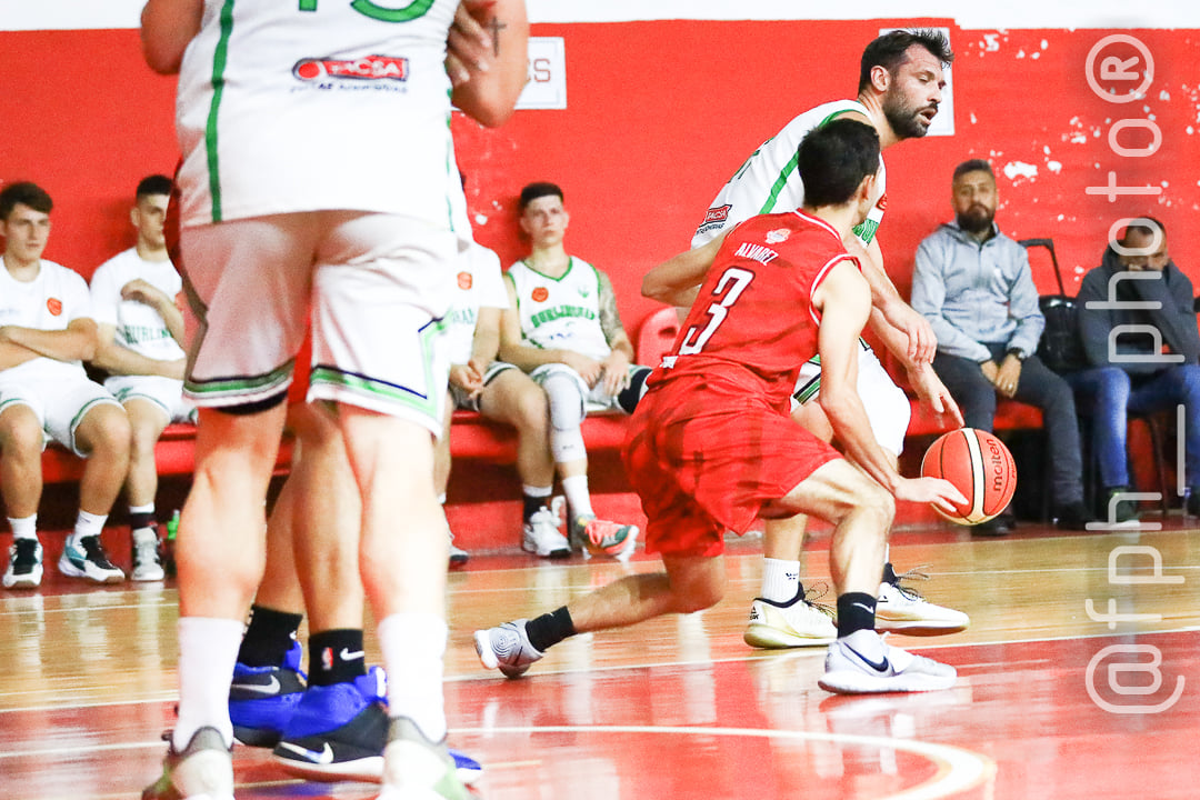  Ramos Mejía Lawn Tennis Club - Club Deportivo Defensores de Hurlingham - Basketball - RAMOS MEJIA LAWN TENIS CLUB VS CD DEFENSORES DE HURLINGHAM - Abril 2022 - LIGA FEDERAL (#RMLTCvsCDDH-ab-22) Photo by: Alan Roy Bahamonde | Siuxy Sports 2022-04-22
