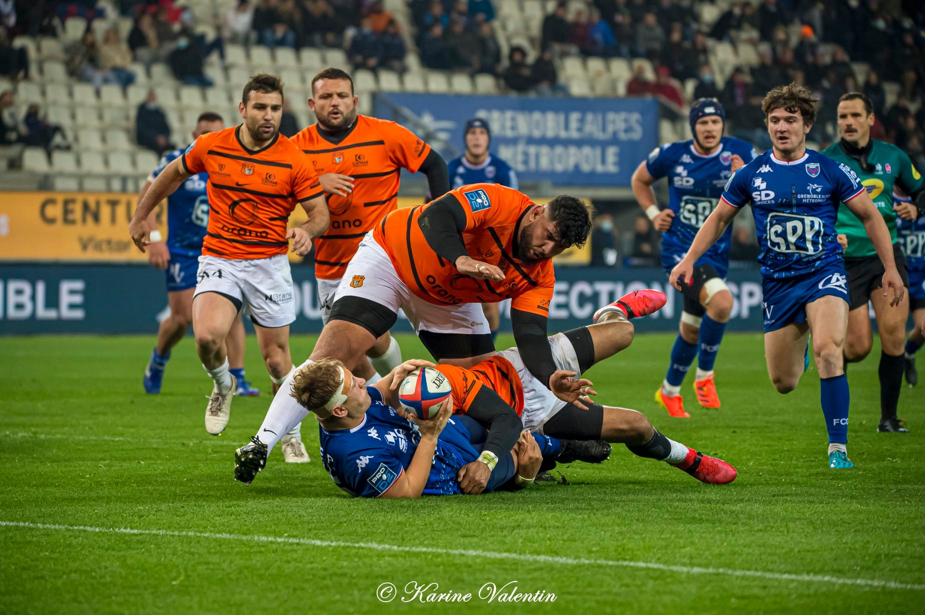 Antonin BERRUYER - Mohamed BOUGHANMI - Jérémy CHAPUT - Christophe DAVID - Florian ZUPAN -  FC Grenoble Rugby - Racing Club Narbonnais - Rugby -  (#GrenobleVsNarbonne2021Nov) Photo by: Karine Valentin | Siuxy Sports 2021-11-26