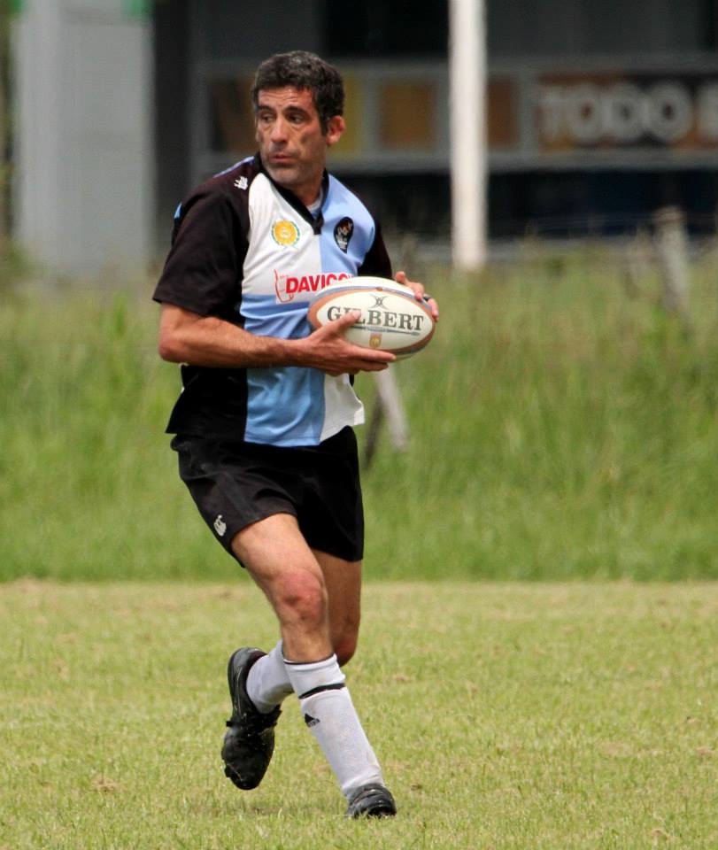  Areco Rugby Club - Centro Naval - RugbyV - Areco vs RON XV (Centro Naval) - Primer Encuentro de Veteranos en Areco con Vaquillona c/ Cuero 2014 (#ArecoVsRONXV2014) Photo by: Luis Robredo | Siuxy Sports 2014-10-18