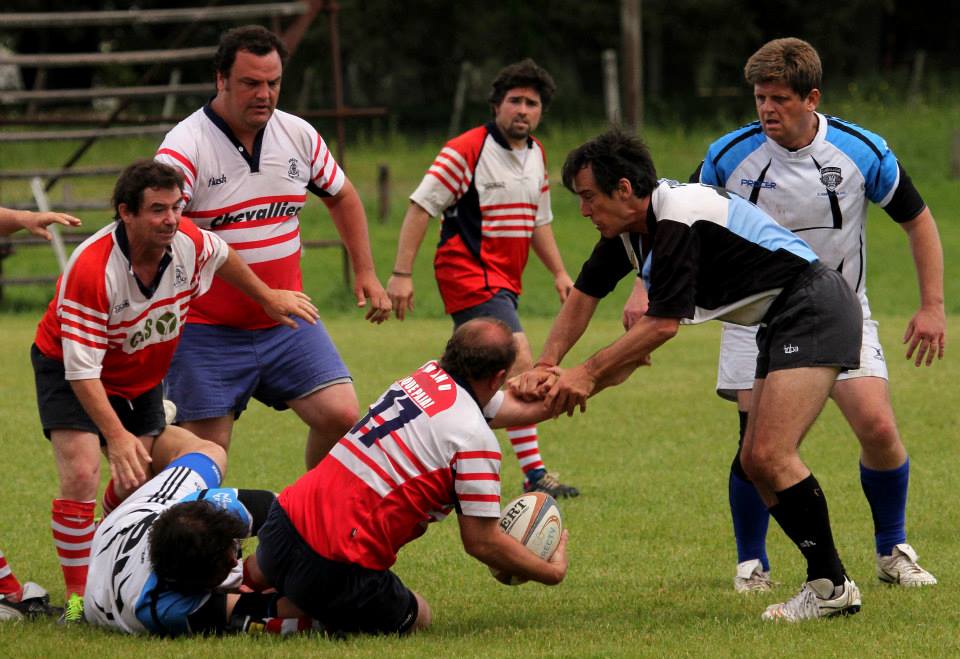  Areco Rugby Club - Centro Naval - RugbyV - Areco vs RON XV (Centro Naval) - Primer Encuentro de Veteranos en Areco con Vaquillona c/ Cuero 2014 (#ArecoVsRONXV2014) Photo by: Luis Robredo | Siuxy Sports 2014-10-18