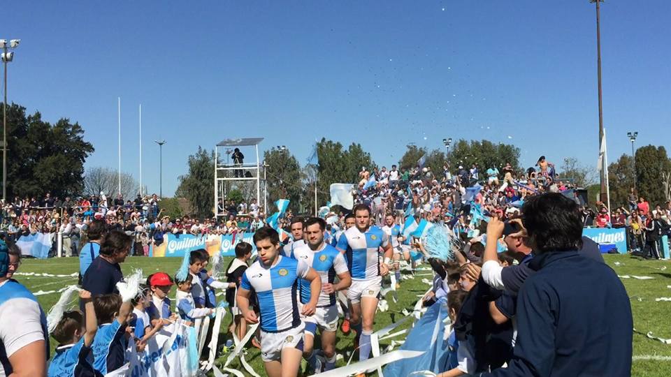  Centro Naval -  - Rugby - Van pasando los años jugadores, pero lo q no pasa es la hinchada que alienta siempre! () Photo by:  | Siuxy Sports 2015-10-19
