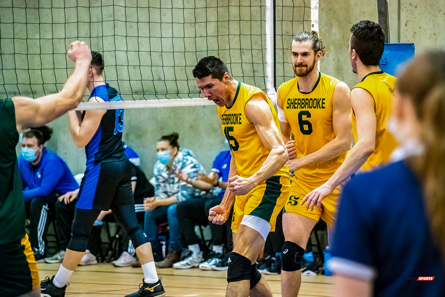 Yoan DAVID - Raphaël VIENS -  Université de Montréal - Université de Sherbrooke - Volleyball - Université de Sherbrooke (3) vs Université de Montréal (1) - Final 1 2022 (#VertOrVsCarabinsFinal1M) Photo by:  | Siuxy Sports 2022-03-19