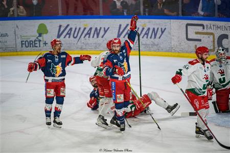 GRENOBLE (7) VS CERGY (0)