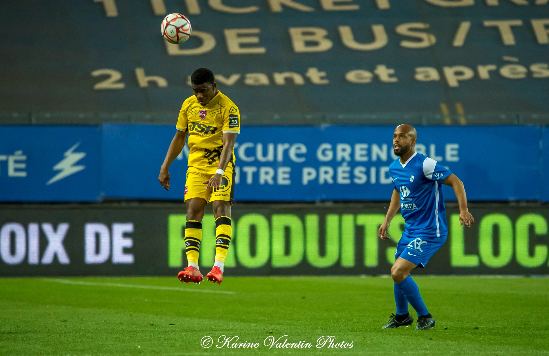  Grenoble Foot 38 - Valenciennes FC - Soccer - Grenoble (3) vs (0) Valenciennes (#GF38vsValenciennes2022) Photo by: Karine Valentin | Siuxy Sports 2022-04-19