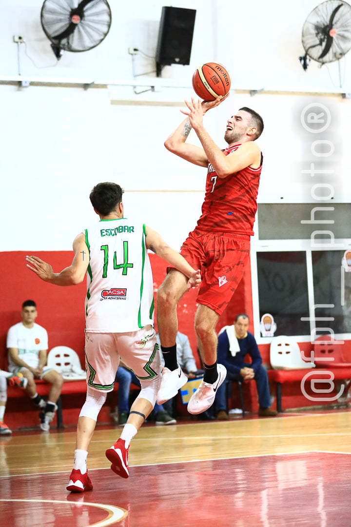 Santiago YASKULKA -  Ramos Mejía Lawn Tennis Club - Club Deportivo Defensores de Hurlingham - Basketball - RAMOS MEJIA LAWN TENIS CLUB VS CD DEFENSORES DE HURLINGHAM - Abril 2022 - LIGA FEDERAL (#RMLTCvsCDDH-ab-22) Photo by: Alan Roy Bahamonde | Siuxy Sports 2022-04-22