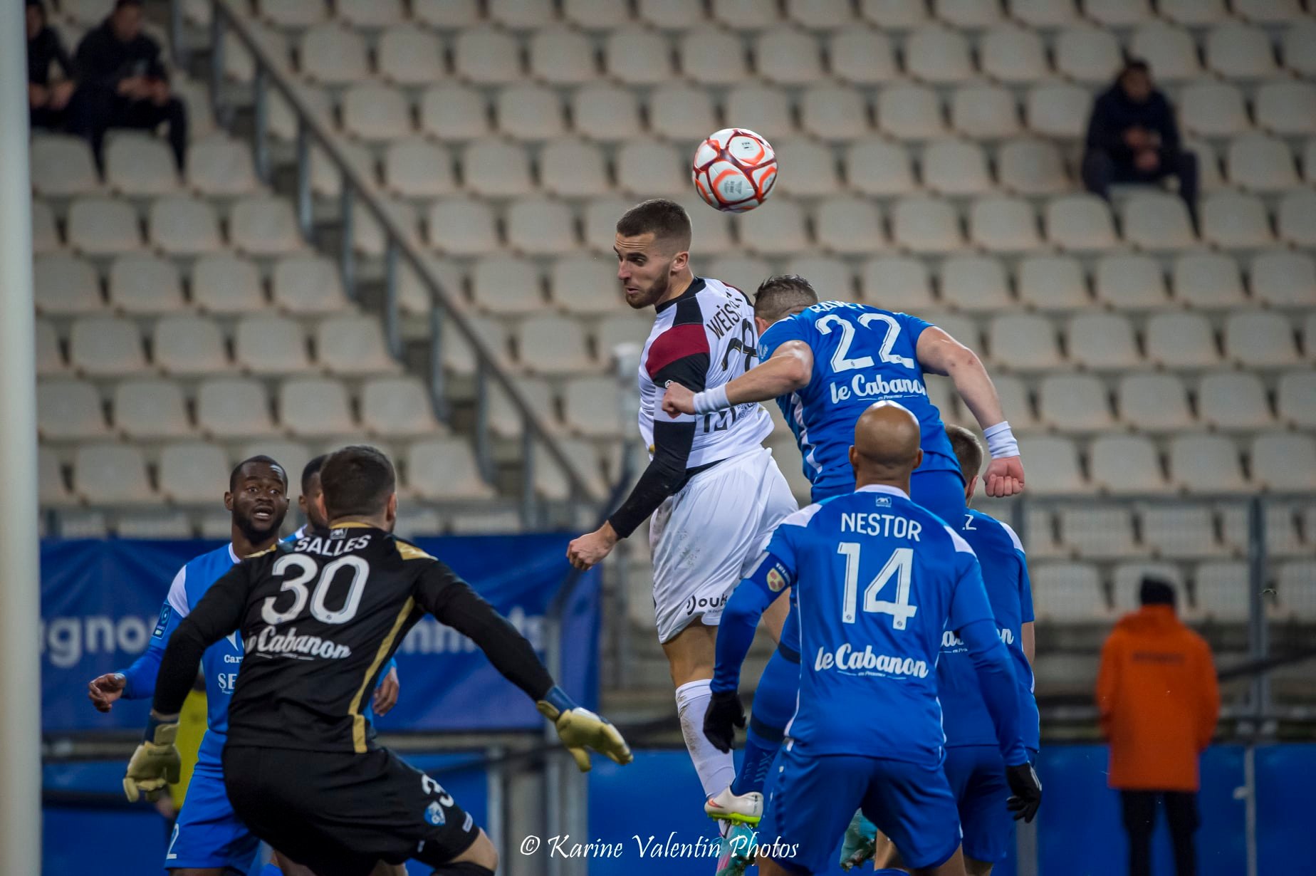  Grenoble Foot 38 - FC Sochaux-Montbéliard - Soccer - Grenoble Vs Sochaux (#GF38vsFCSM2022) Photo by: Karine Valentin | Siuxy Sports 2022-02-12