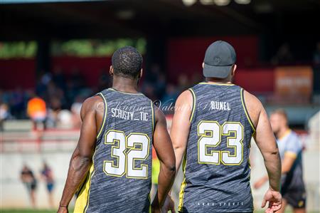 US 2 PONTS (28) vs (28) FCA