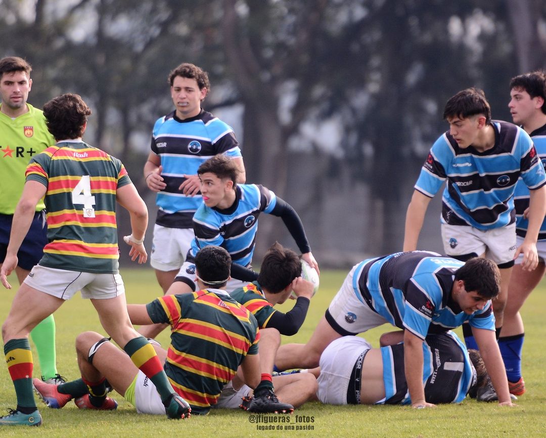  Lomas Athletic Club - Liceo Naval - Rugby - Lomas Athletic vs. Liceo Naval - Torneo URBA M19 (#LomasLiceo2022M19) Photo by: Julián Marcelo Figueras | Siuxy Sports 2022-06-05