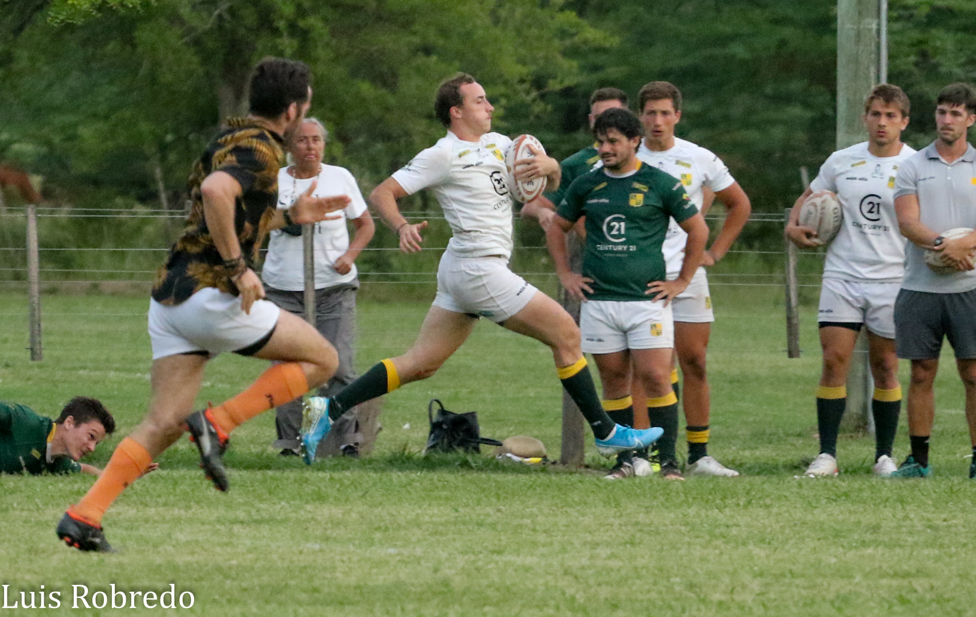  Club de Rugby Los Tilos -  - Rugby - Seven de la Tradición 2021 - San Antonio de Areco (#SevenTradicion2021-TilosVsTilos) Photo by: Luis Robredo | Siuxy Sports 2021-12-05
