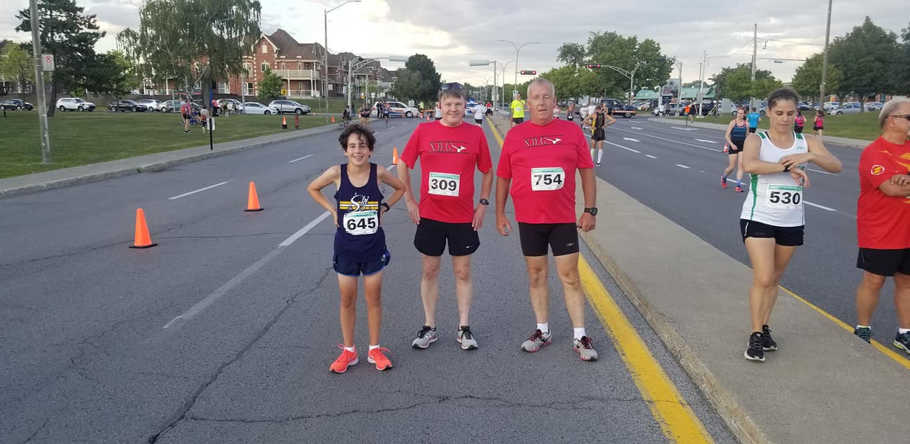 Simon ROSENTHAL - Mike WHITE -  NDG Roadrunners -  - Track & Field - NDGrs () Photo by:  | Siuxy Sports 2017-06-01