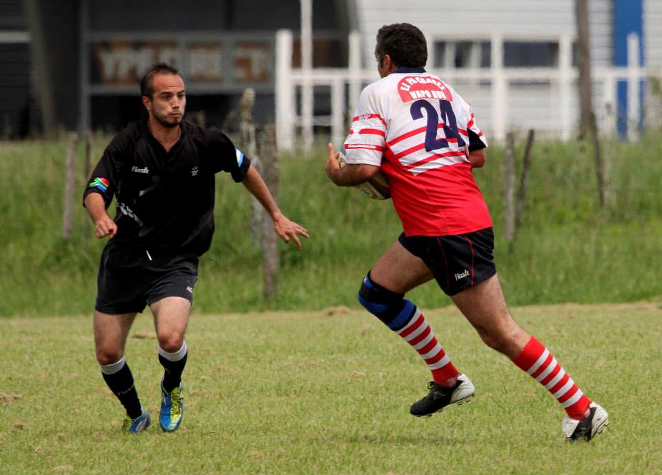  Areco Rugby Club - Centro Naval - RugbyV - Areco vs RON XV (Centro Naval) - Primer Encuentro de Veteranos en Areco con Vaquillona c/ Cuero 2014 (#ArecoVsRONXV2014) Photo by: Luis Robredo | Siuxy Sports 2014-10-18