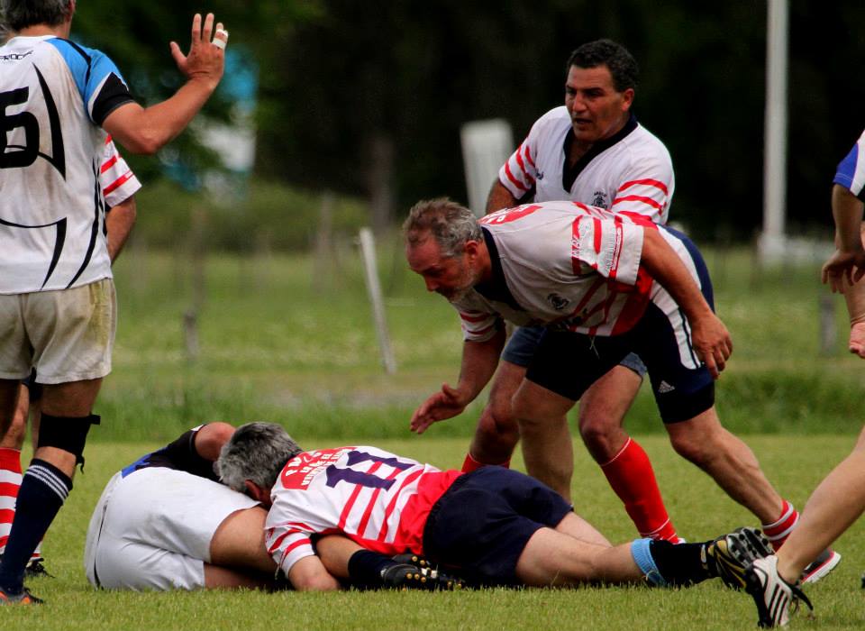  Areco Rugby Club - Centro Naval - RugbyV - Areco vs RON XV (Centro Naval) - Primer Encuentro de Veteranos en Areco con Vaquillona c/ Cuero 2014 (#ArecoVsRONXV2014) Photo by: Luis Robredo | Siuxy Sports 2014-10-18