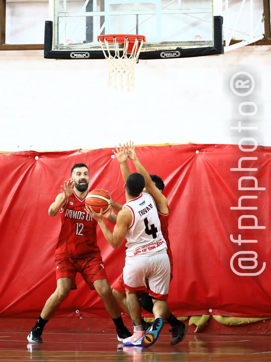 Sebastian SEVEGNANI - Román TROVATO -  Ramos Mejía Lawn Tennis Club - Centro Deportivo Huracán de San Justo - Basketball - Ramos Mejia Lawn Tenis Club (83) Vs (54) Huracan de San Justo - 2022 - Liga Federal (#RMLTCVSHSJ2022fed) Photo by: Alan Roy Bahamonde | Siuxy Sports 2022-04-12