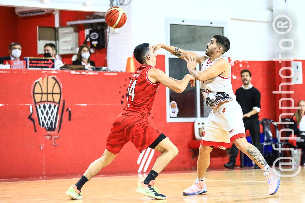  Ramos Mejía Lawn Tennis Club - Centro Deportivo Huracán de San Justo - Basketball - Ramos Mejia Lawn Tenis Club (83) Vs (54) Huracan de San Justo - 2022 - Liga Federal (#RMLTCVSHSJ2022fed) Photo by: Alan Roy Bahamonde | Siuxy Sports 2022-04-12