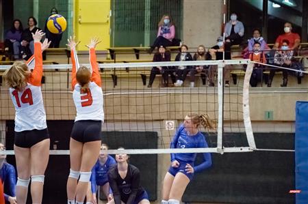 Université de Montréal vs Université du Québec à Trois Rivières - Volleyball Fém