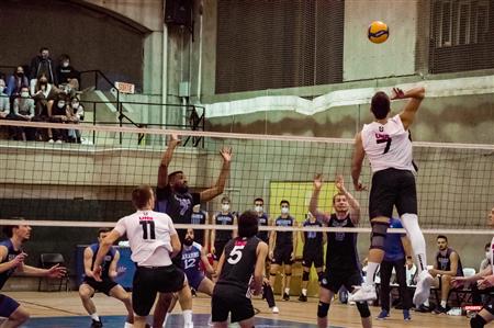 Université de Montréal (3) vs University of New Brunswick (0)