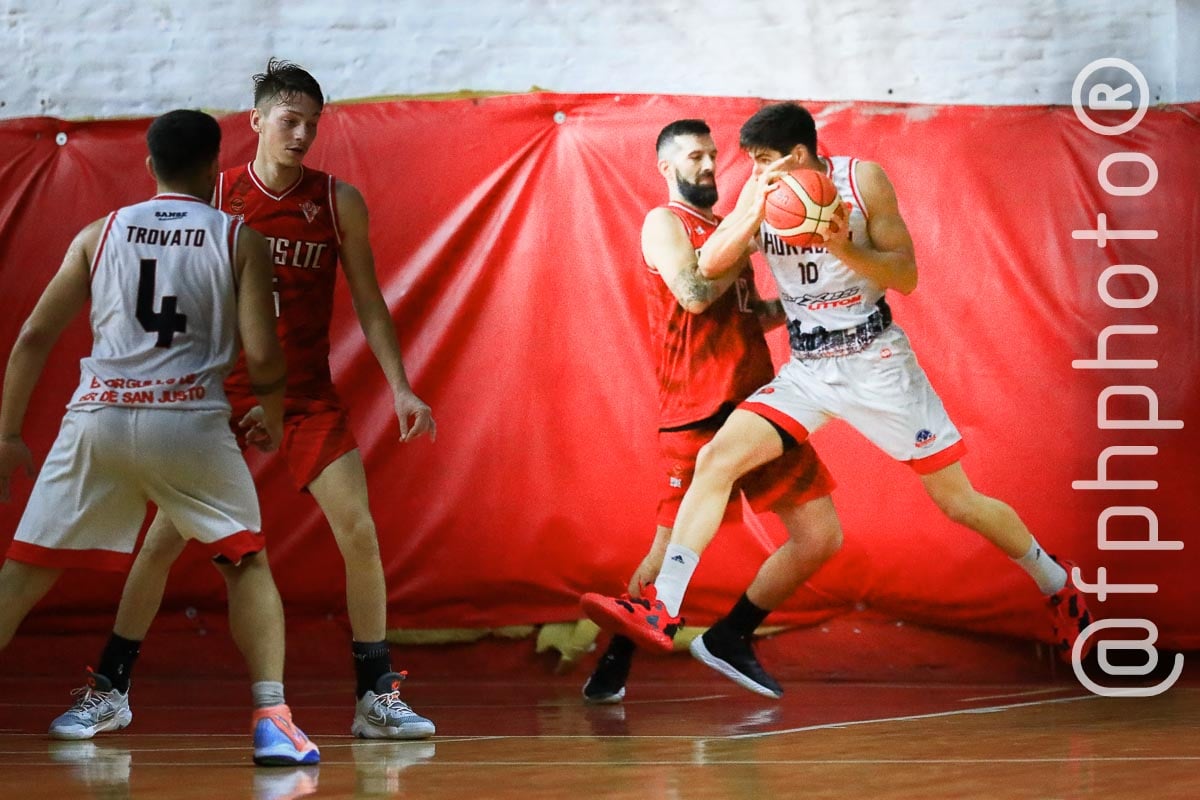 Sebastian SEVEGNANI - Román TROVATO - Ramiro VIEITES -  Ramos Mejía Lawn Tennis Club - Centro Deportivo Huracán de San Justo - Basketball - Ramos Mejia Lawn Tenis Club (83) Vs (54) Huracan de San Justo - 2022 - Liga Federal (#RMLTCVSHSJ2022fed) Photo by: Alan Roy Bahamonde | Siuxy Sports 2022-04-12