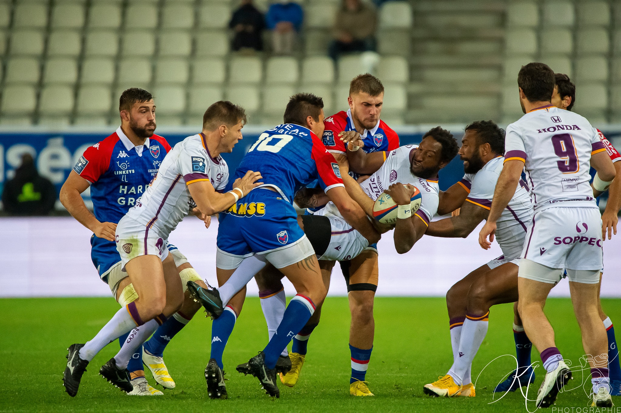  FC Grenoble Rugby - Soyaux Angoulême - Rugby - FC Grenoble (24) VS (18) Soyaux Angoulême (2022) (#FCGvsSA2022R11) Photo by: Karine Valentin | Siuxy Sports 2022-11-18