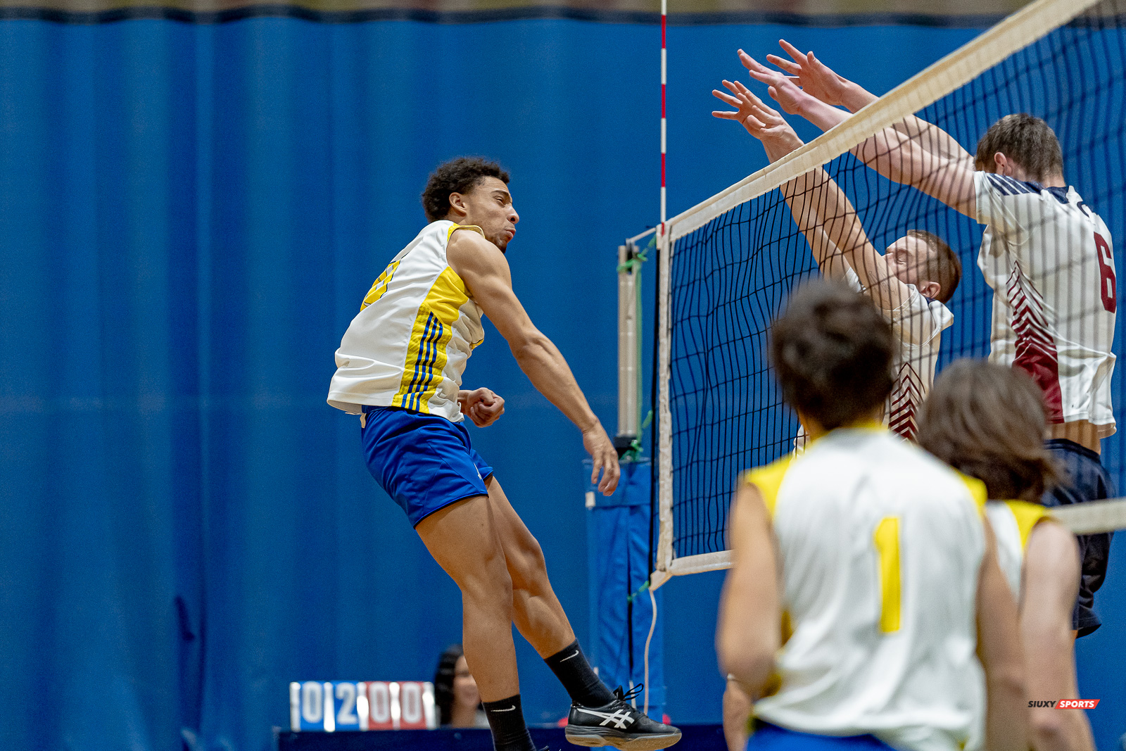 Marcus GRANDISON -  Cégep de l'Abitibi-Témiscamingue - College John Abbott - Volleyball - RSEQ - VOLLEYBALL C M D2 SUD-OUEST - TOURNOI 4 - SECTION A - Gaillards (2) VS (1) ISLANDERS (#RSEQVoll2022ABIJAC) Photo by: Dan Taylor-Morin | Siuxy Sports 2022-12-04